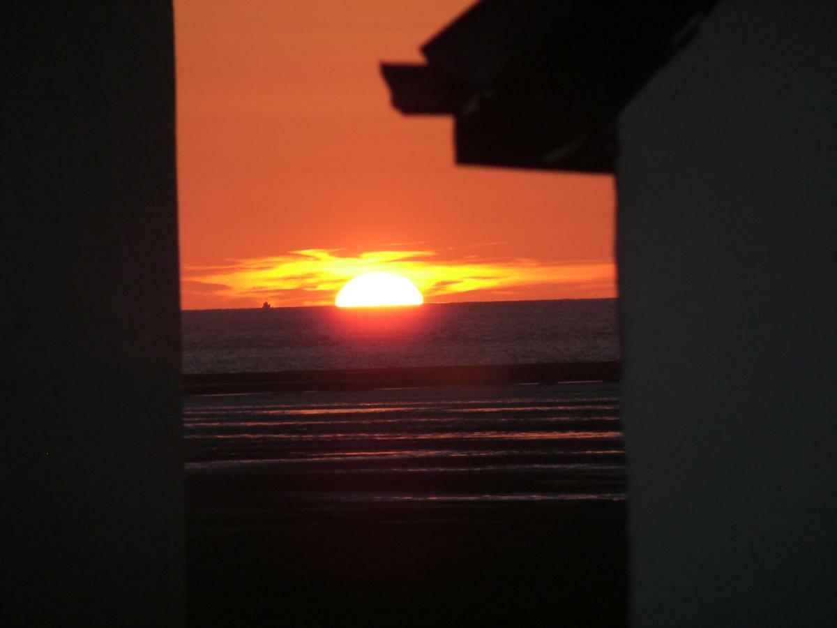 Seaways Cottage Hoylake Exterior photo